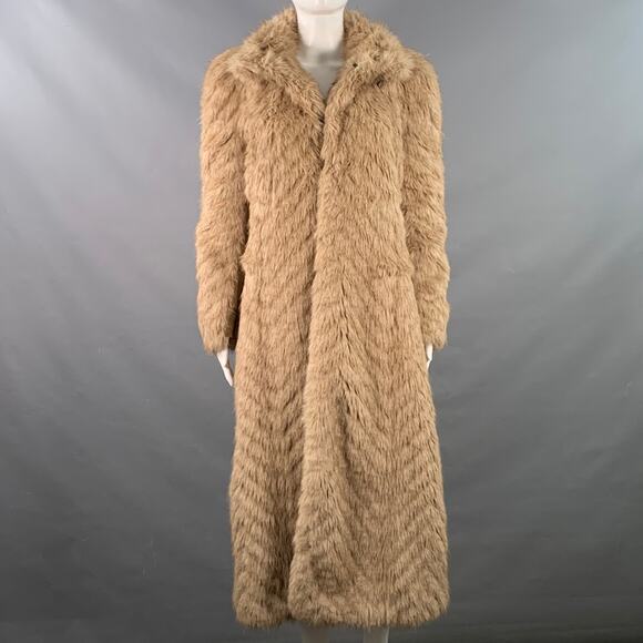 BALENCIAGA 2023 Size XS Beige Shaggy Faux Fur Hook Eye Coat - Picture 1 of 11
